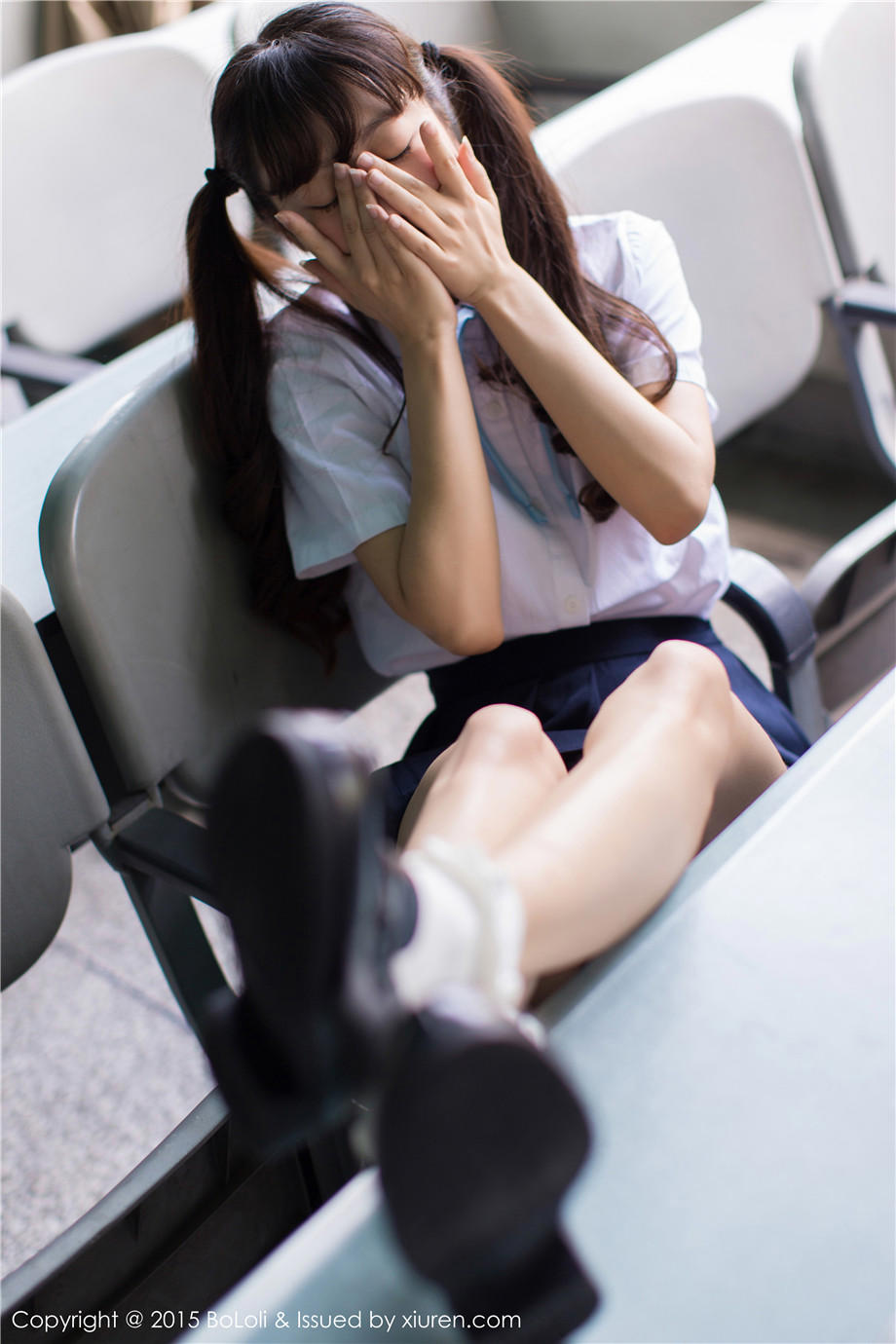 爸爸轻点 你的太大了 啊宝贝快一点 爸爸趴在奶奶