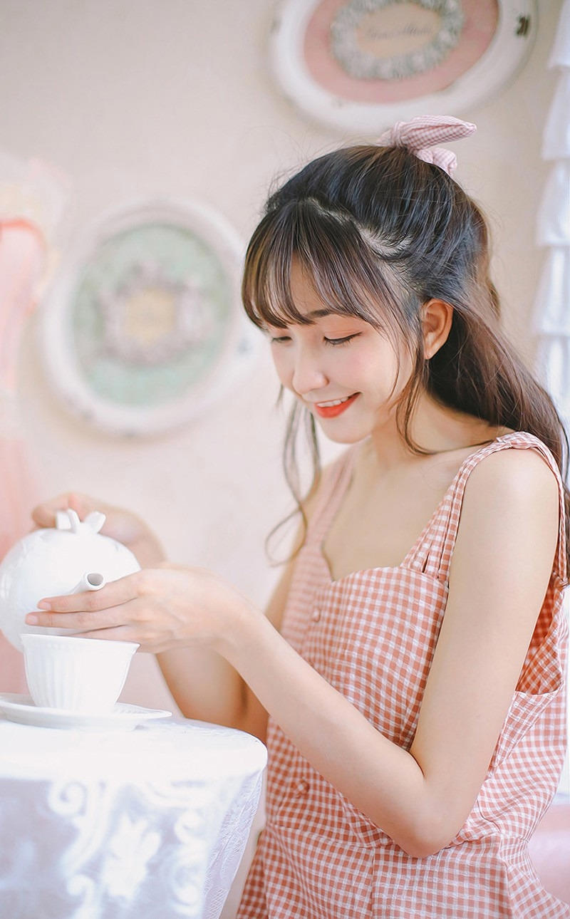 雨夜 乡村女老师与我床上翻滚