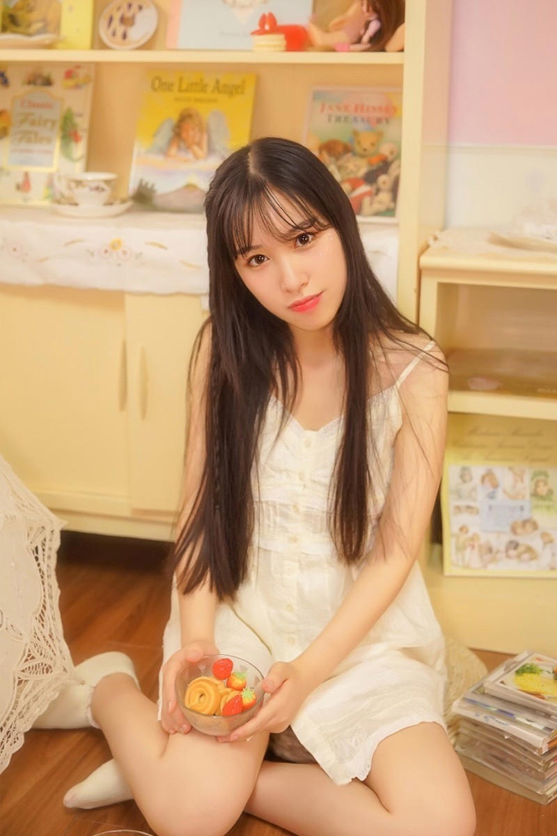 啊……嗯不要 捏我的乳头