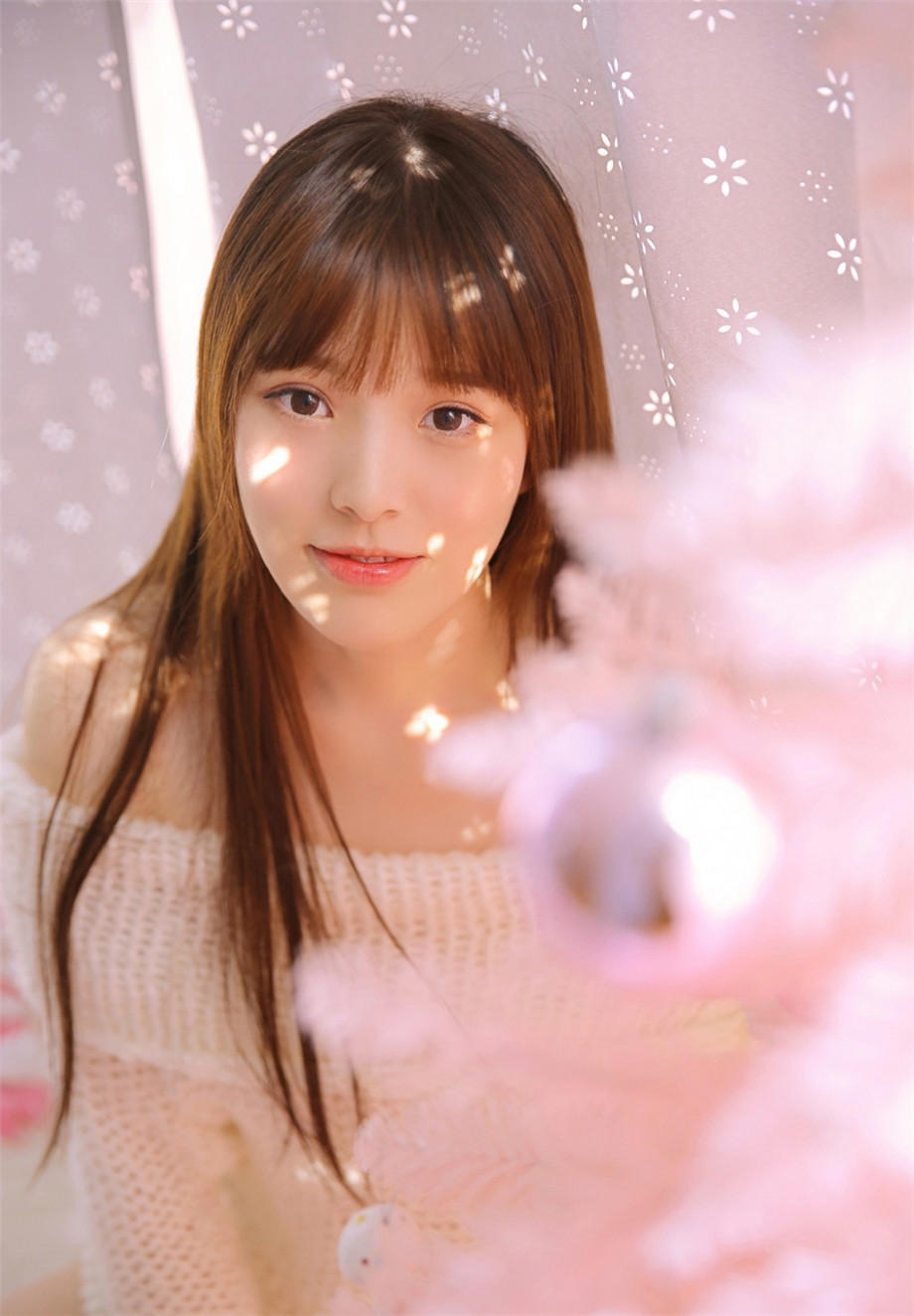 男朋友不删前女友微信 分手了还要时刻保持联系