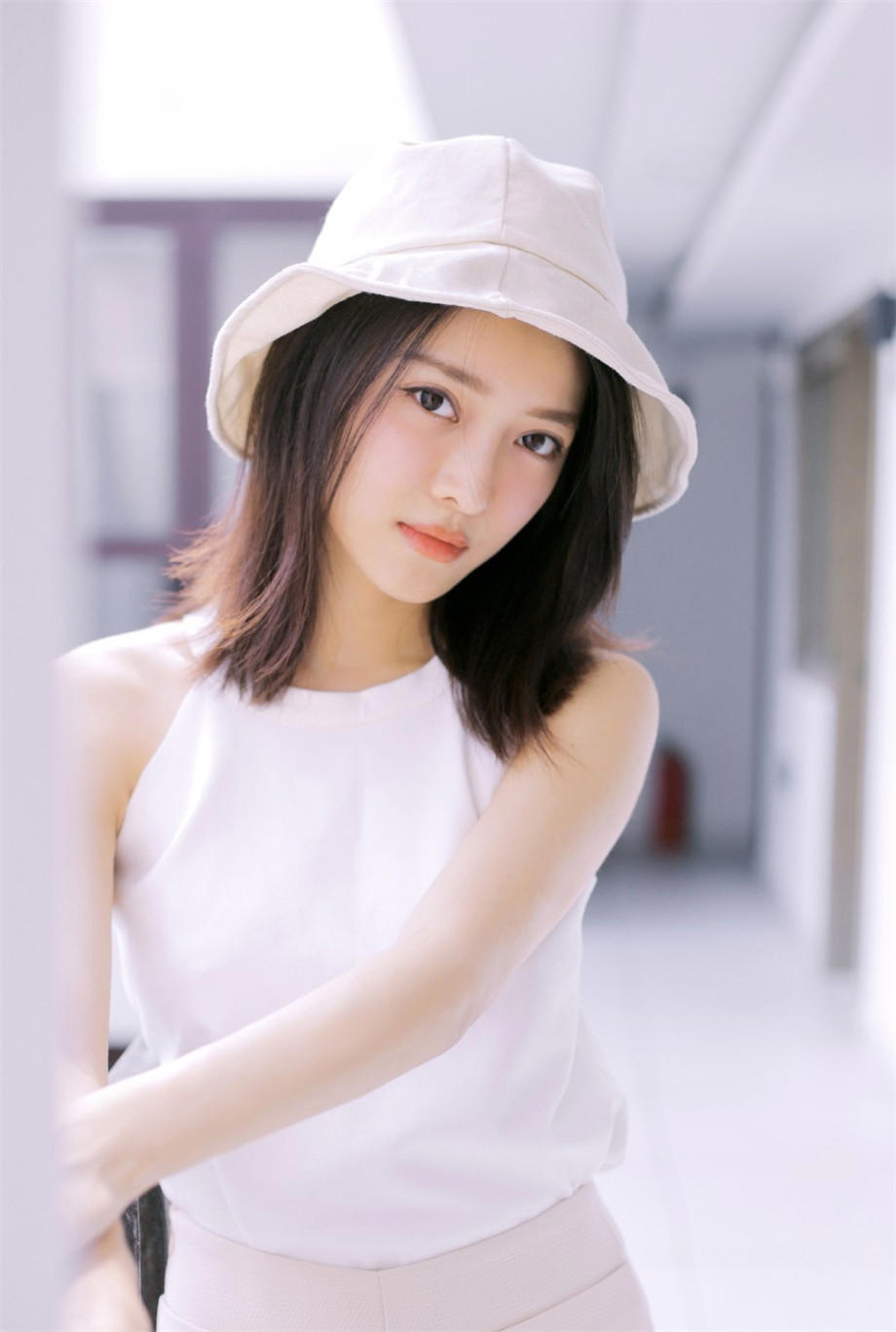 梦里和男友行云雨之欢 却听见男友在隔壁房偷欢