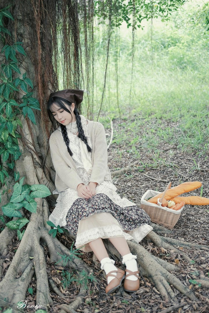 难忘那些做陪侍的辛酸日子