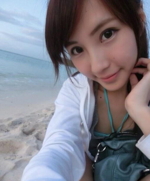 他把我按到沙发上强吻 女友被兄弟玩一下午 宫女舔皇上的龙根