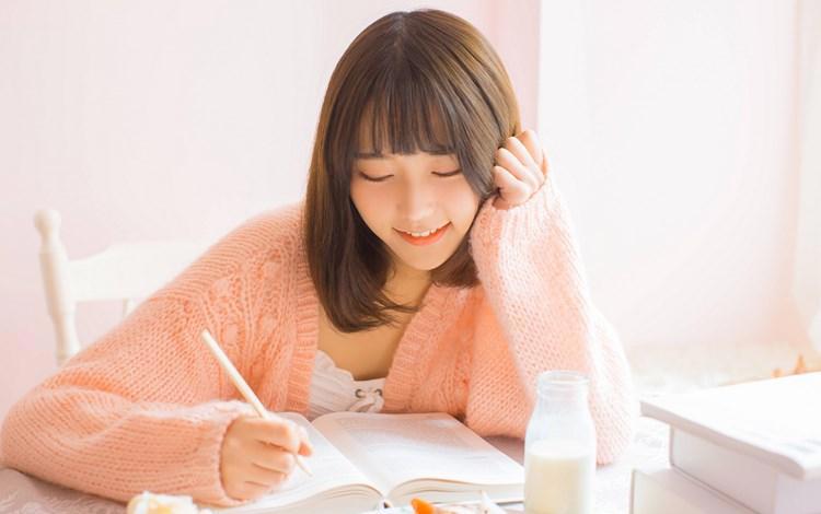 老头娶小20岁娇妻，本以为是焕发第二春，没想到竟是夜夜折磨