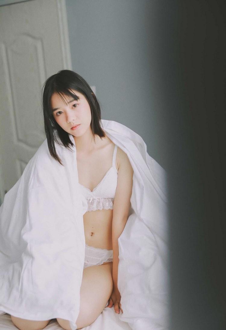 癞蛤蟆吃到天鹅肉_民间故事