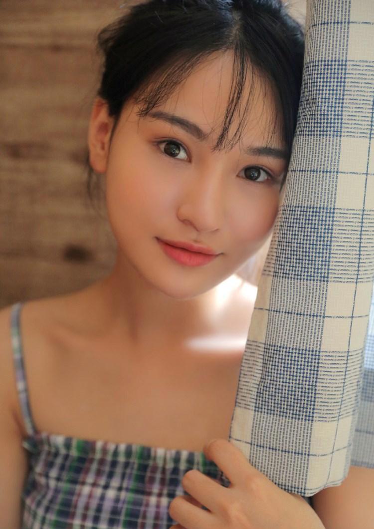 不爱我请不要轻易牵我的手