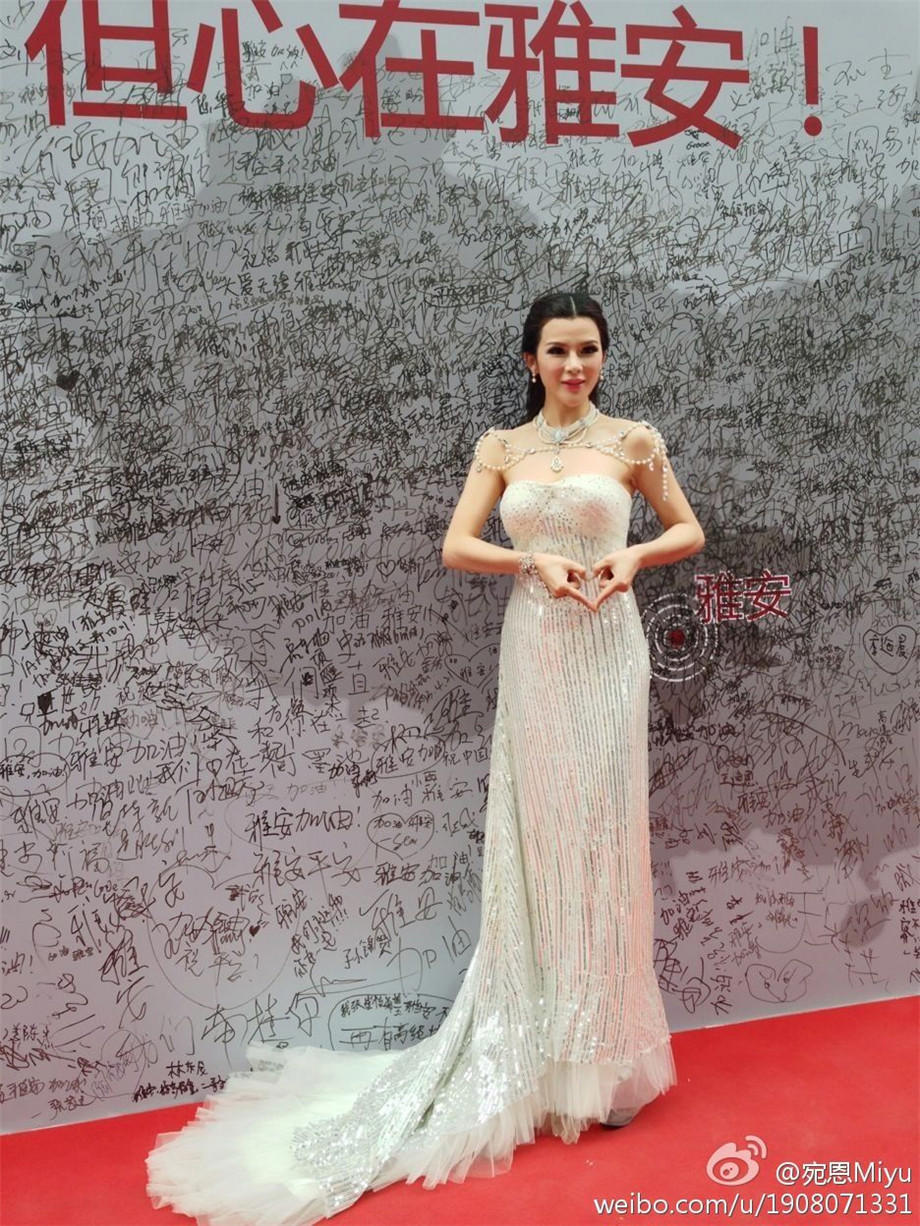 强开女儿的苞 小女孩的馒头 有多嫩 饿狼群里的小嫰肉全文