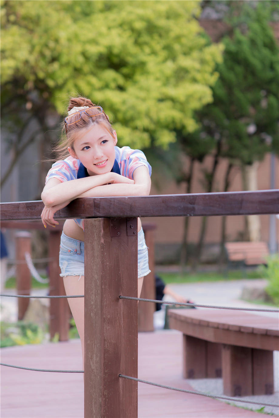 狗老公小黑好粗好烫手 女人自述用香蕉感觉1 我初中扫除干班花