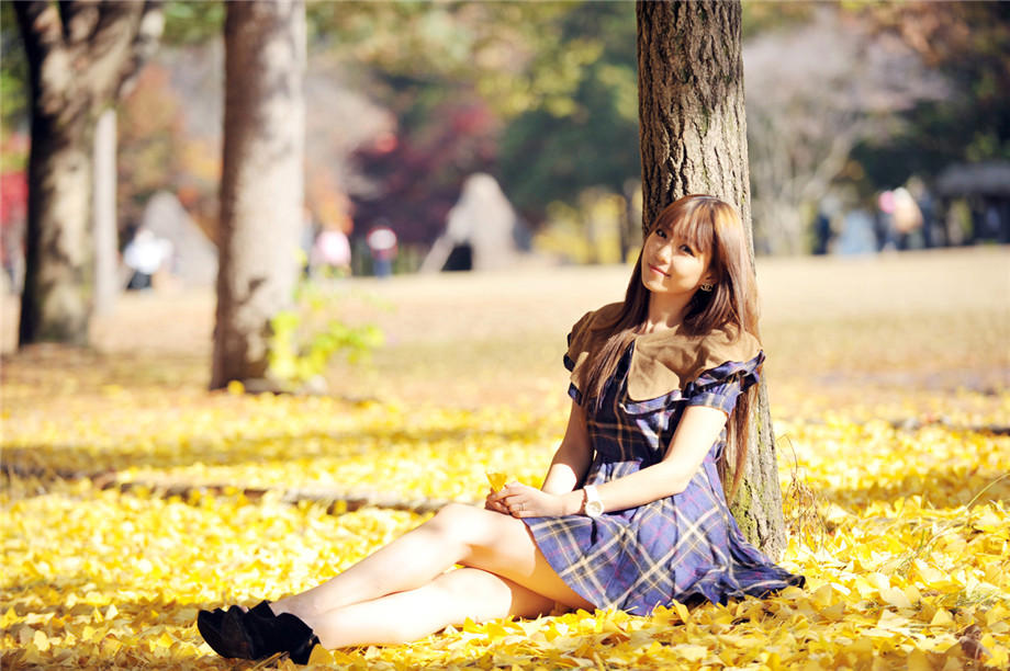 午夜鬼故事——柳树上的女鬼_灵异故事