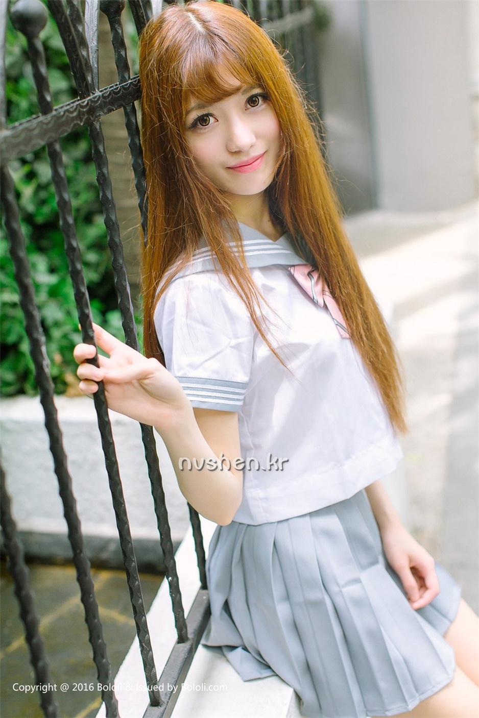漂亮的女犯人在监狱被侮辱全过程