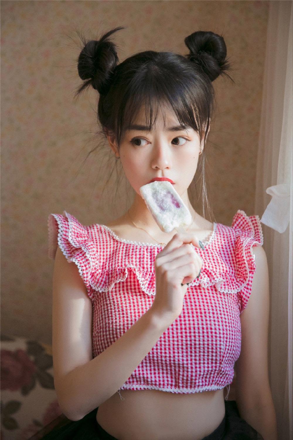 少妇口述：一个人寂寞自慰时被公公看到糟蹋了我身体