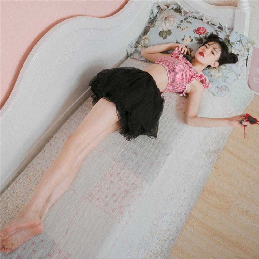 口述：老婆带闺蜜回家撞见我裸睡