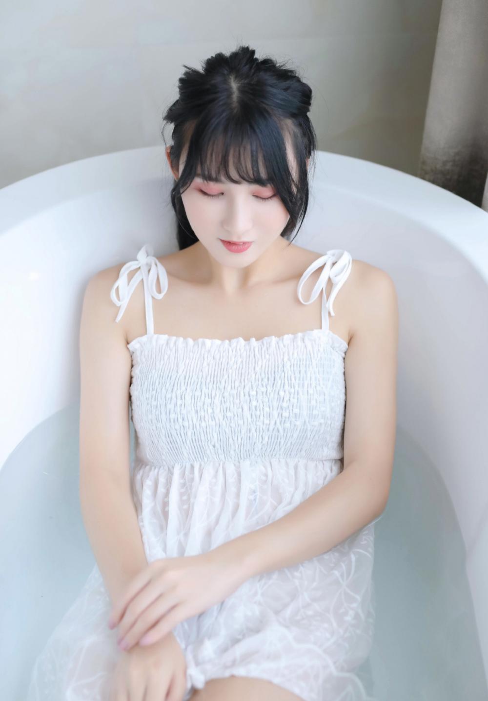 男同漏肉小说 医生体检系列h文