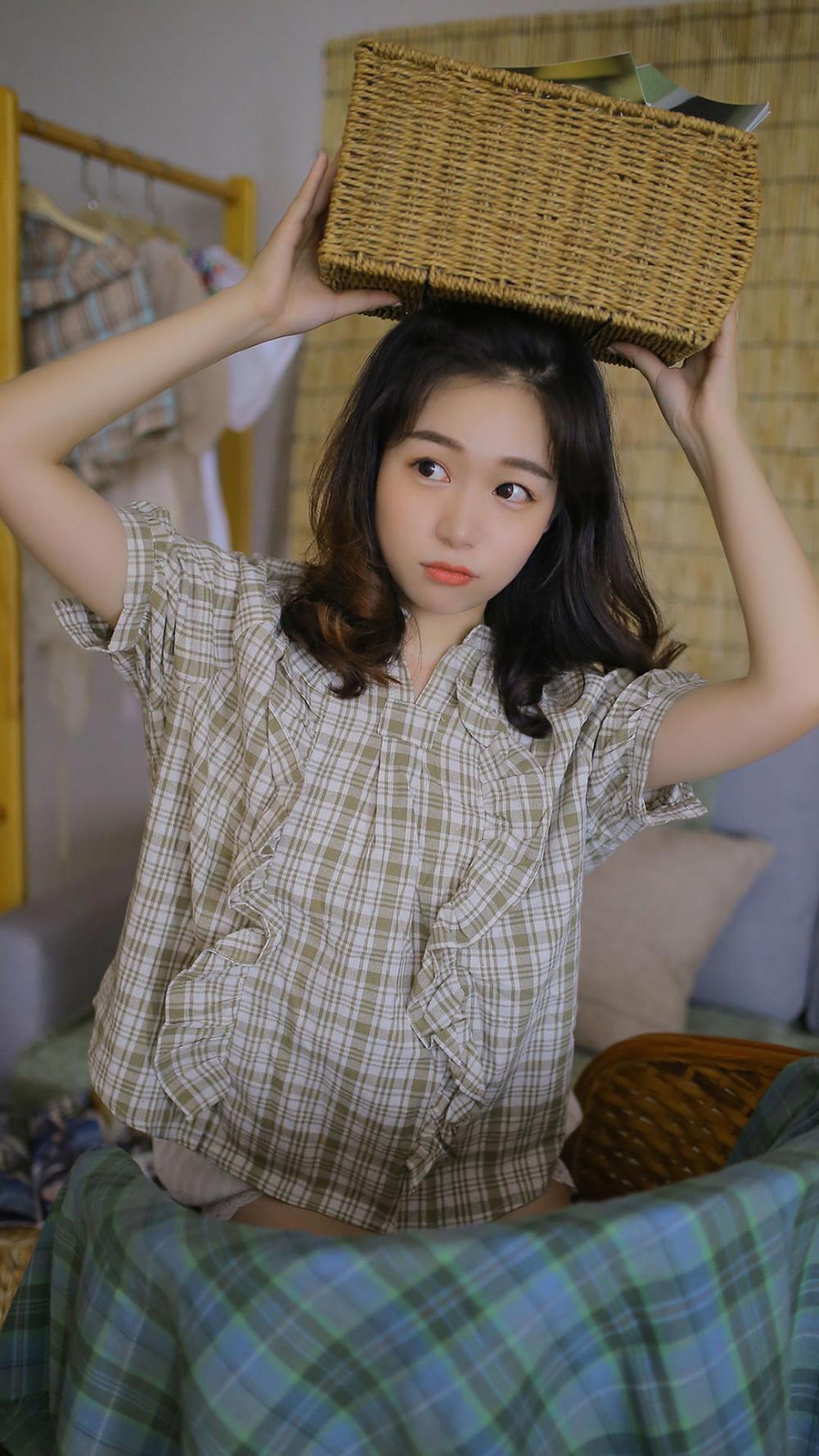 邻居好姐妹频频和我老公玩暧昧