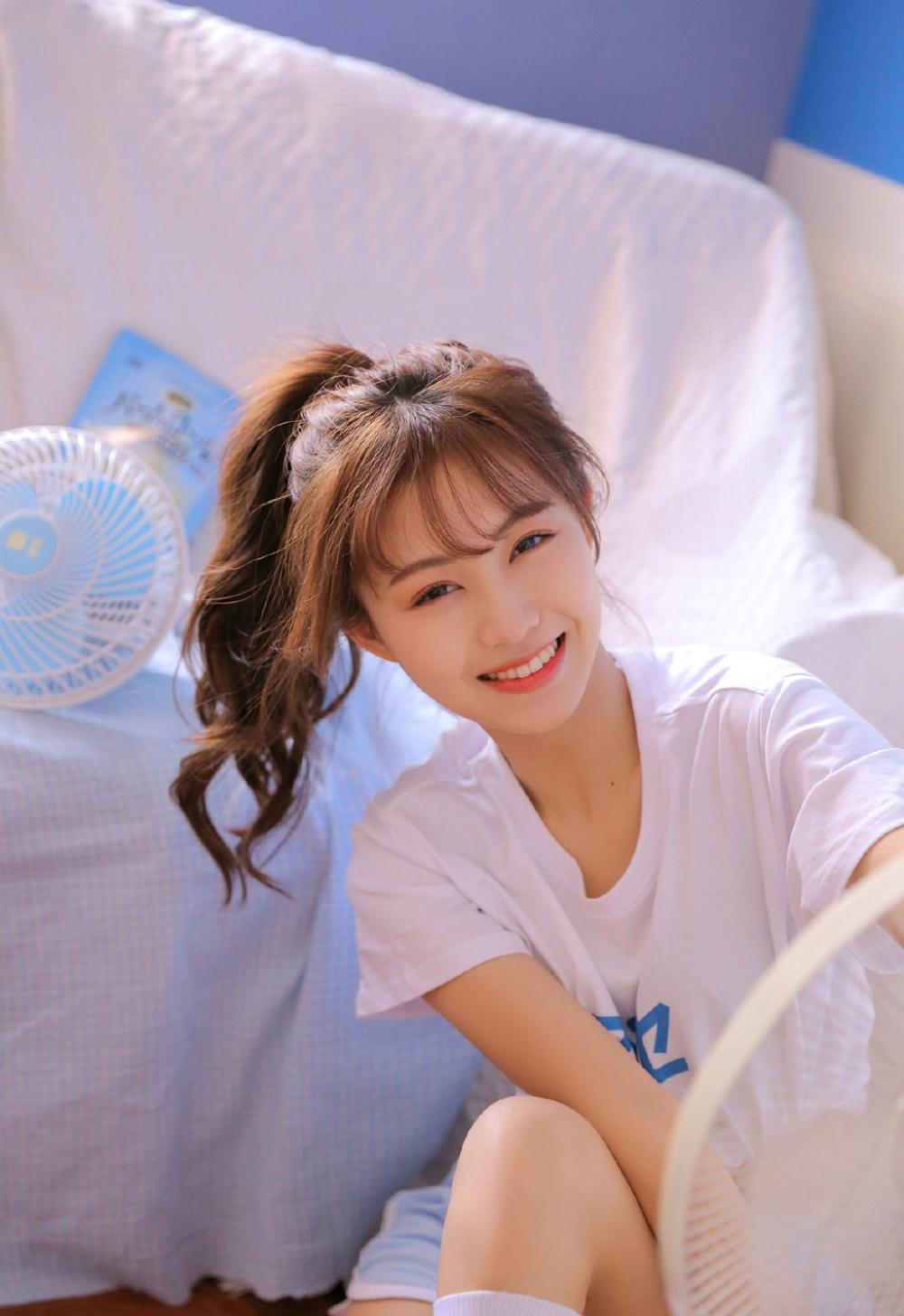 刚长毛的初一女生嫩20p 我老婆奶子真大 漂亮妻子被白干一下午