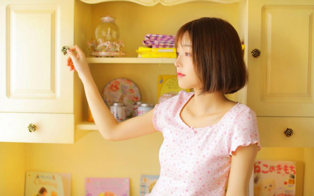 被卖到山里的女人共妻 宠妻山里汉子俏婆娘 两只饿狼溺宠妻