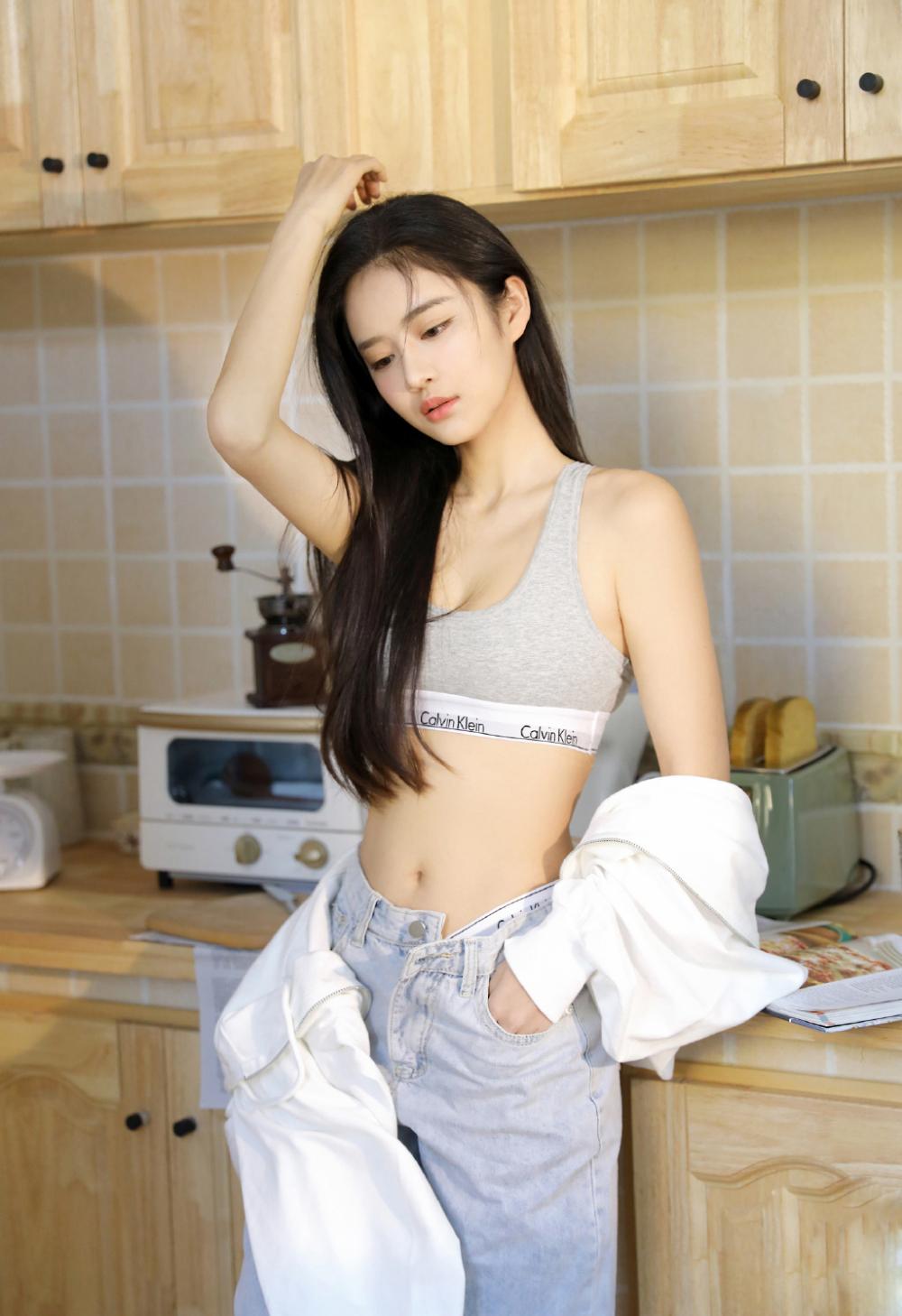 几个美妇双飞 李洁小雪