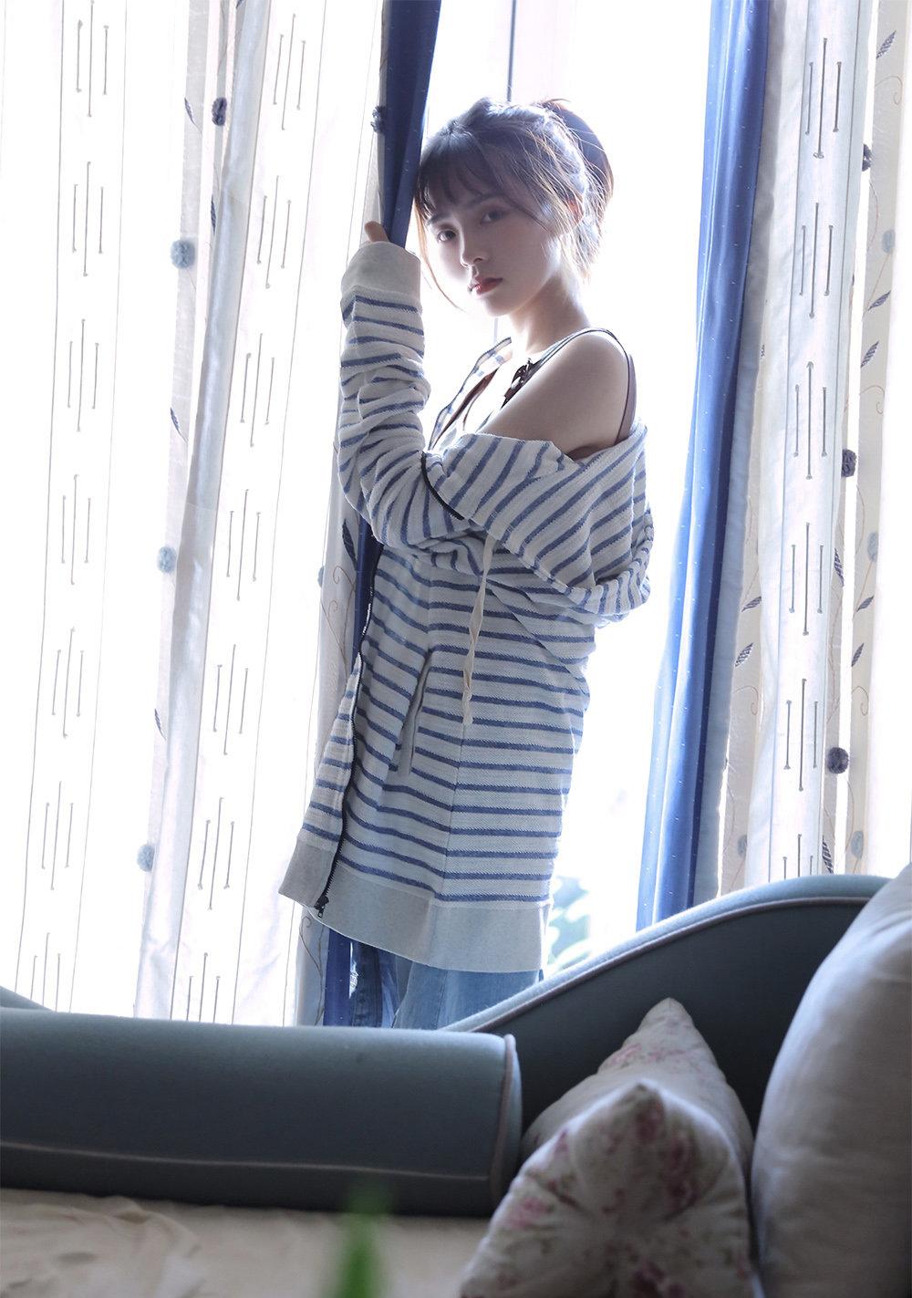 巧遇老公在我女同事家寻欢