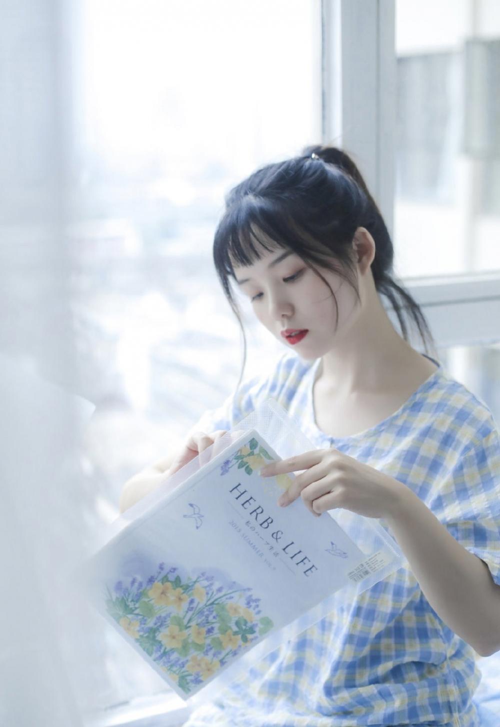 我把娇妻送朋友调教 希望她能够收心回家
