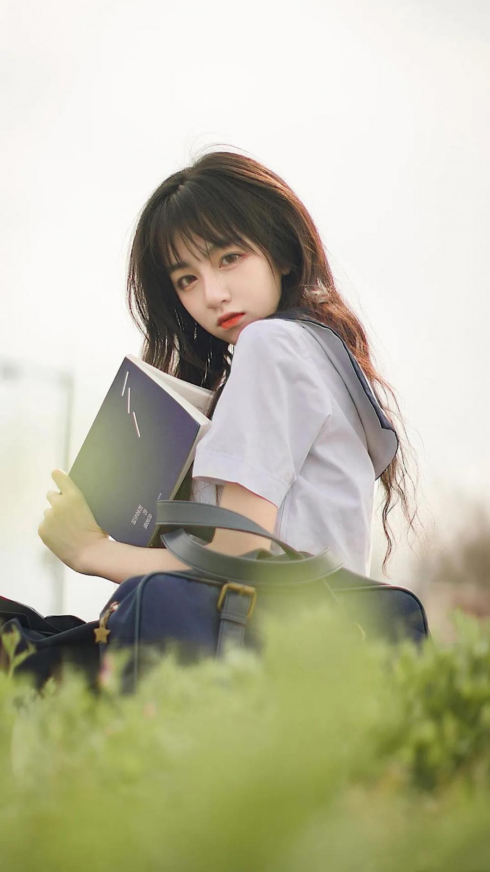 漂亮女高中生的堕落性爱故事