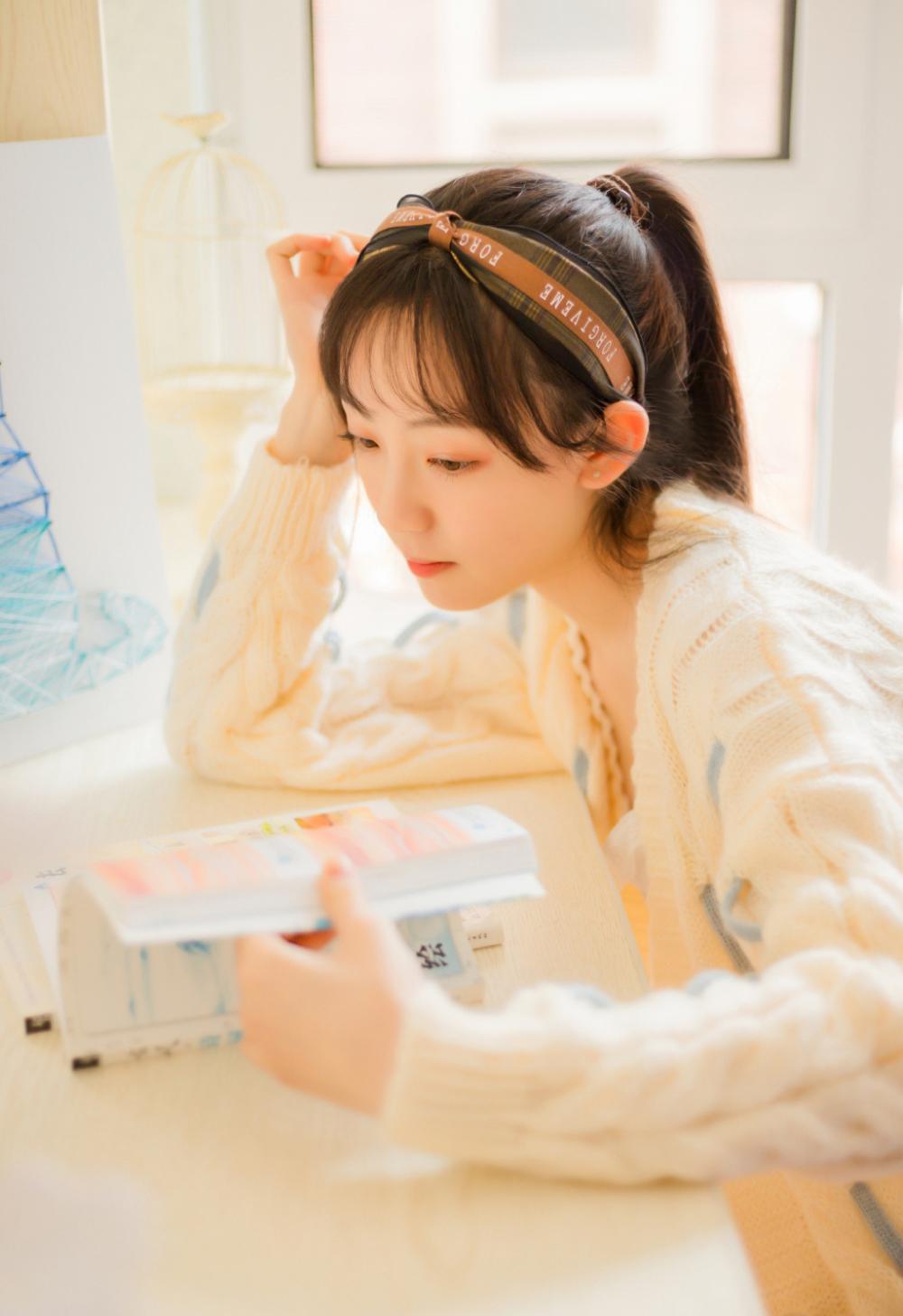 我在家待产，老公和老板娘在我的床上厮混