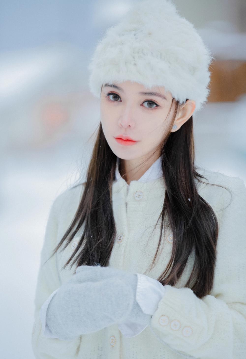 生下前任的孩子后，现任用尽各种方法折磨我