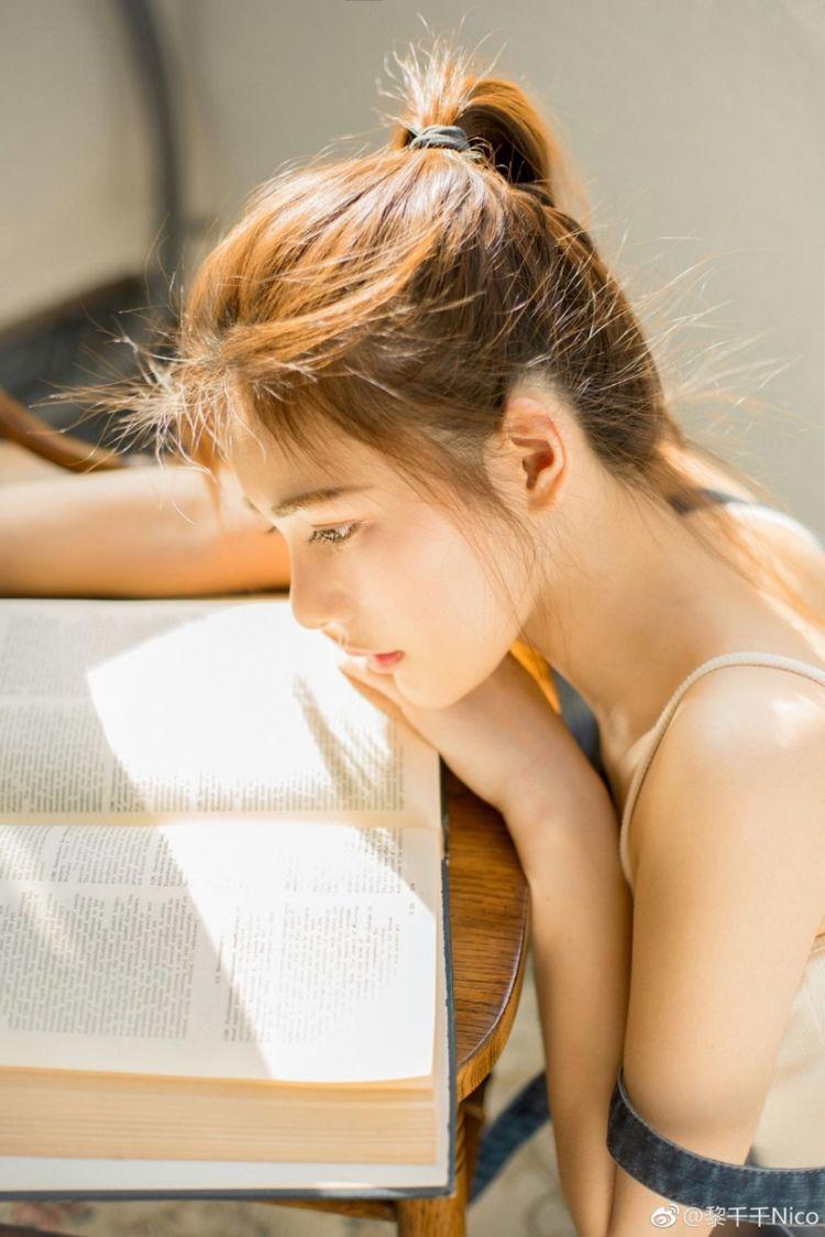 女子医院的男医生 手术台上我被他褪下病服赤身露体