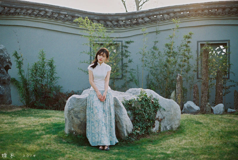 寂寞少妇诱惑我 不料被我的粗壮异物顶的直求饶