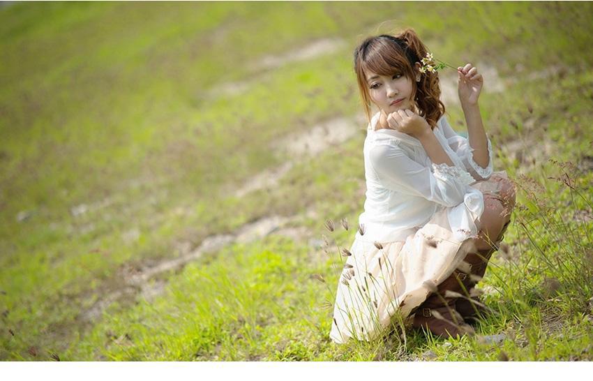 我以前看过一本现代言情小说内容是千金小姐与贫穷小子的故事？