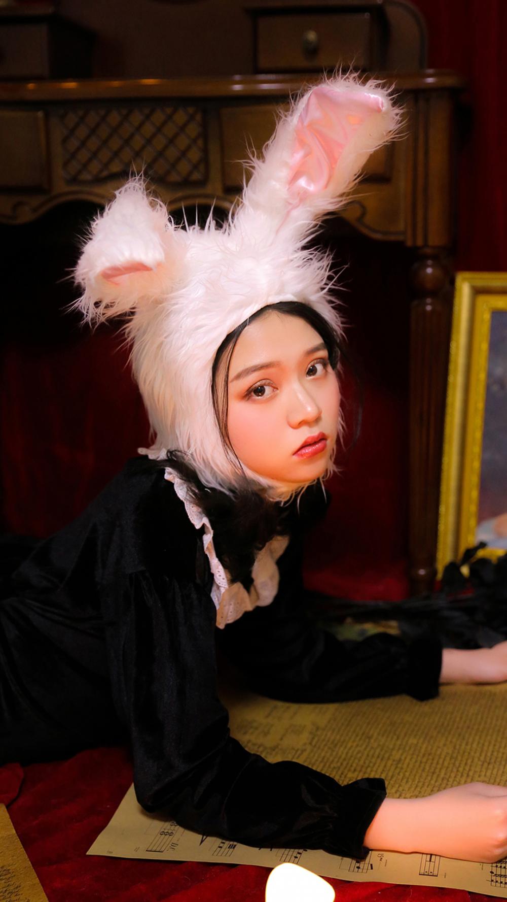 女人手淫 宠婚似火娇妻好孕到