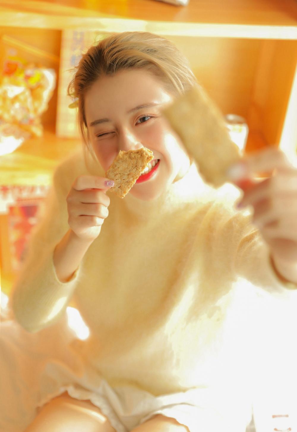 我上了我的姐姐 姐姐主动让我上她
