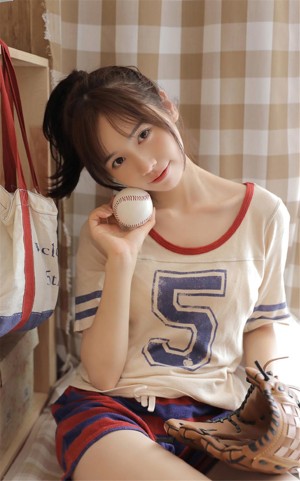 18岁少女的我堕落了还这么要回尊严