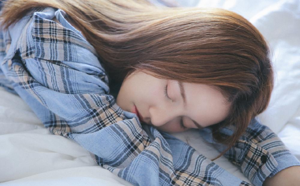 支招：第一次怎样牵女朋友的手？