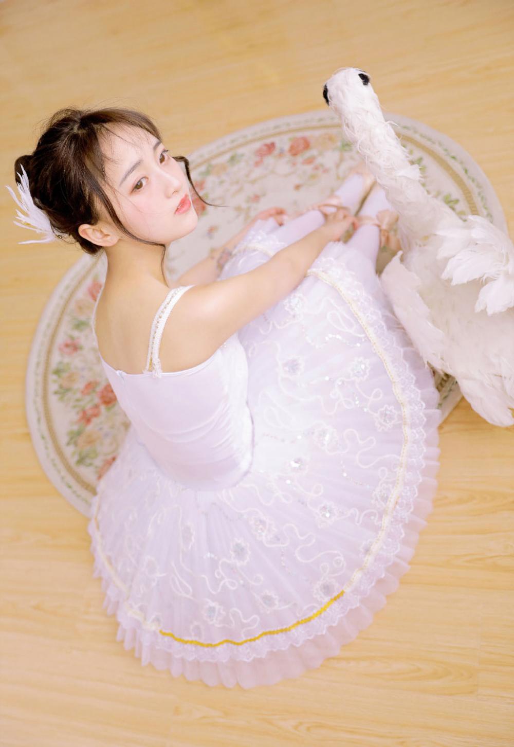 纯黄情欲小说 被两个男人变态玩得很爽