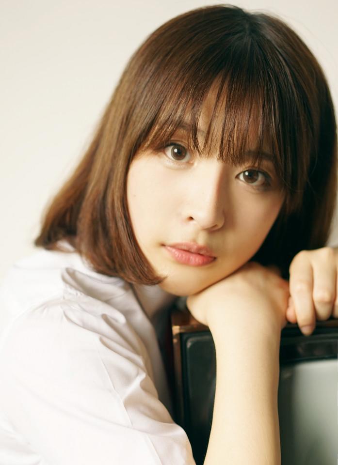 穷小子与漂亮吧女的情感经历