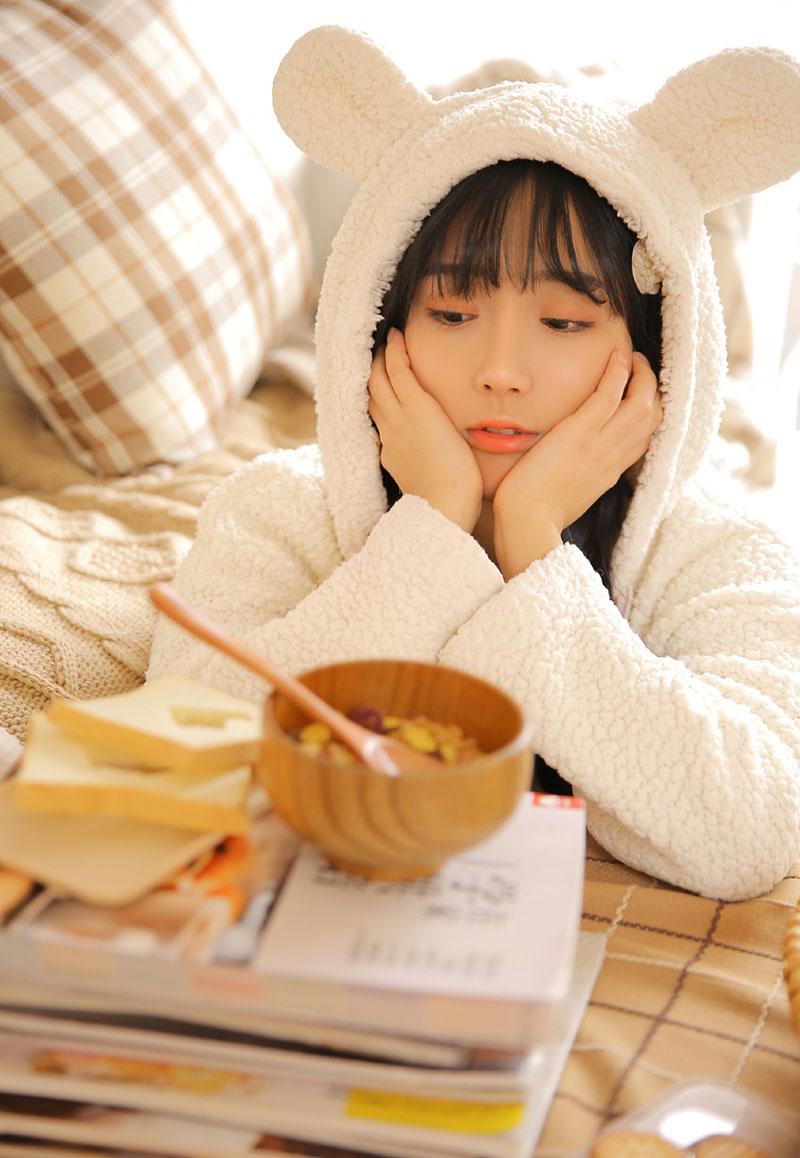 半夜有眼盯着你_灵异故事