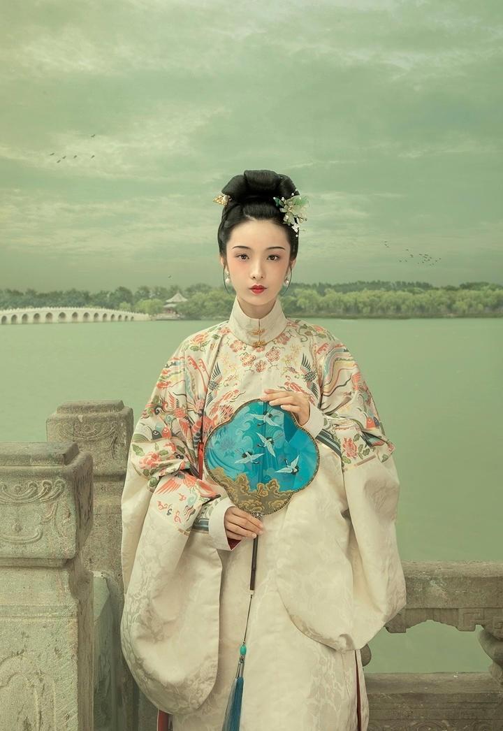 凤凰男的幸福！聪明的孔雀老婆巧对穷亲戚