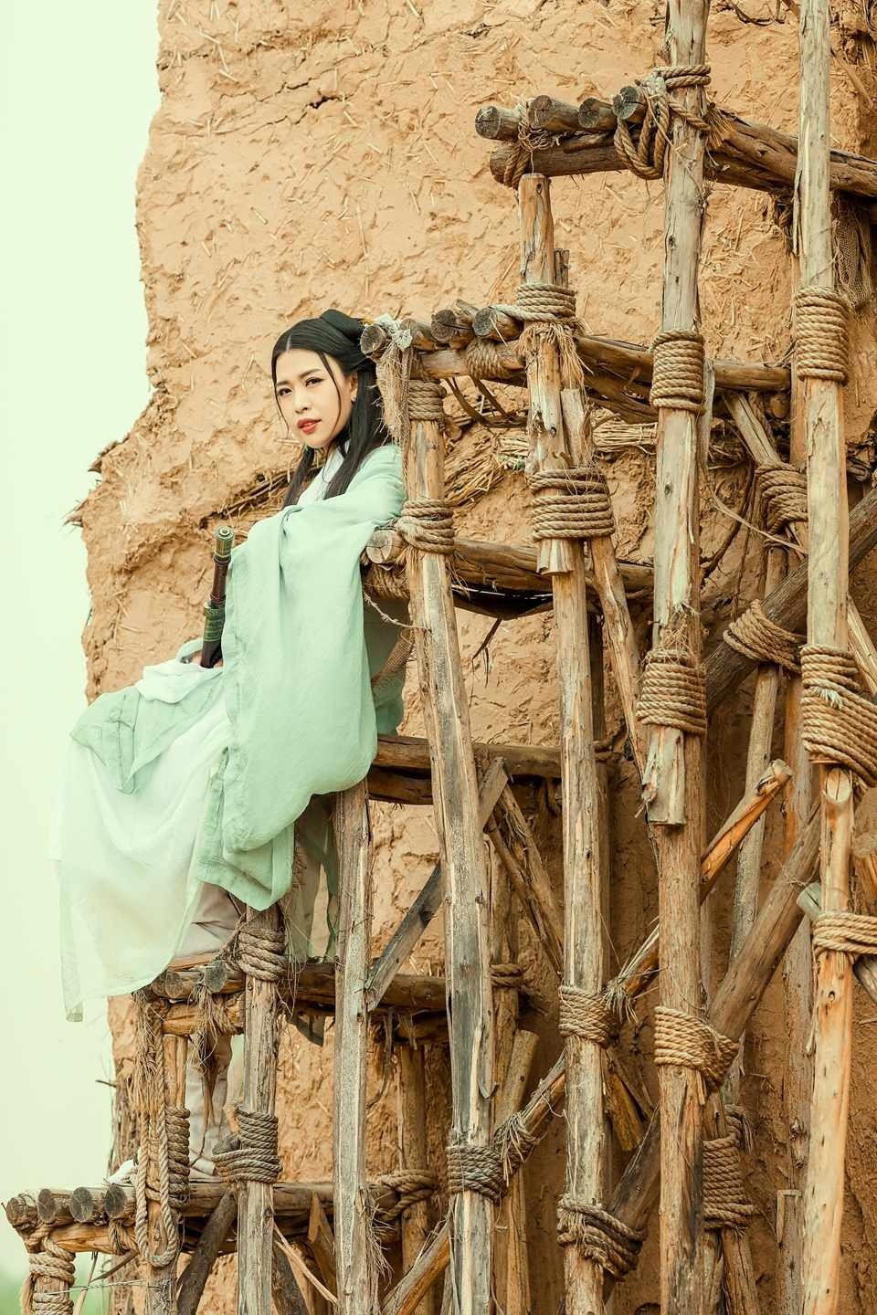 办公室里我和已婚男人有了性关系