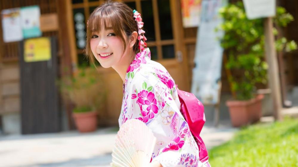 【情感口述】我和漂亮女同事的激情故事