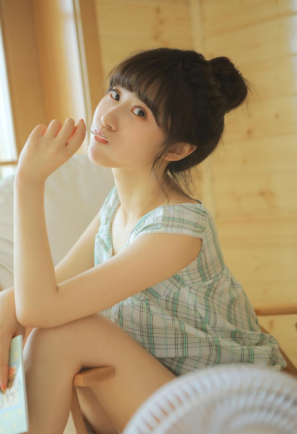女子和狗在家交合卡住拔不出，女人和狗做图片
