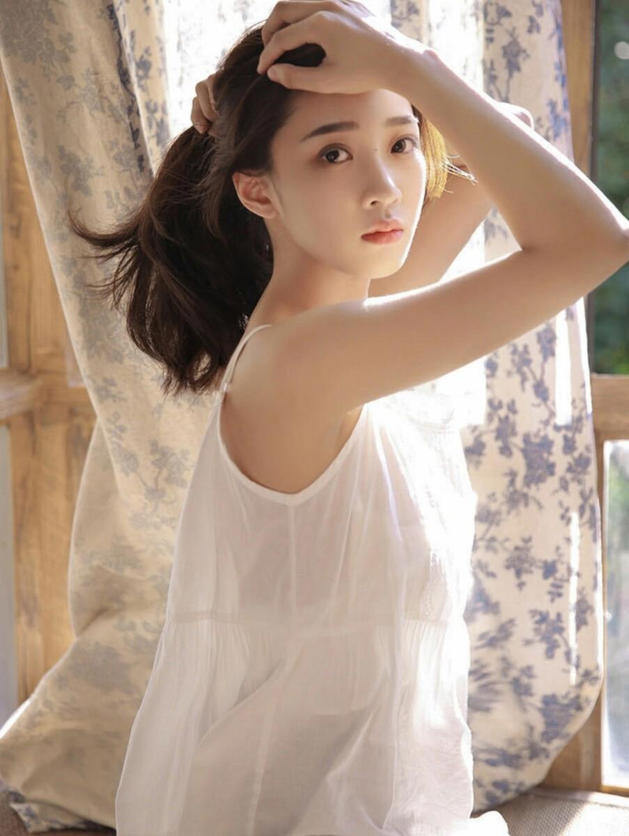 (宠爱阅读)撕咬吸吮她粉红的奶头 我的第一次给了狗