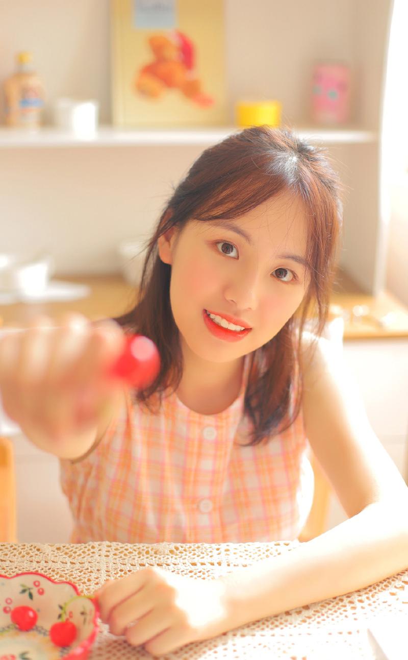 车上把巨乳淫荡少妇搞得嗷嗷叫