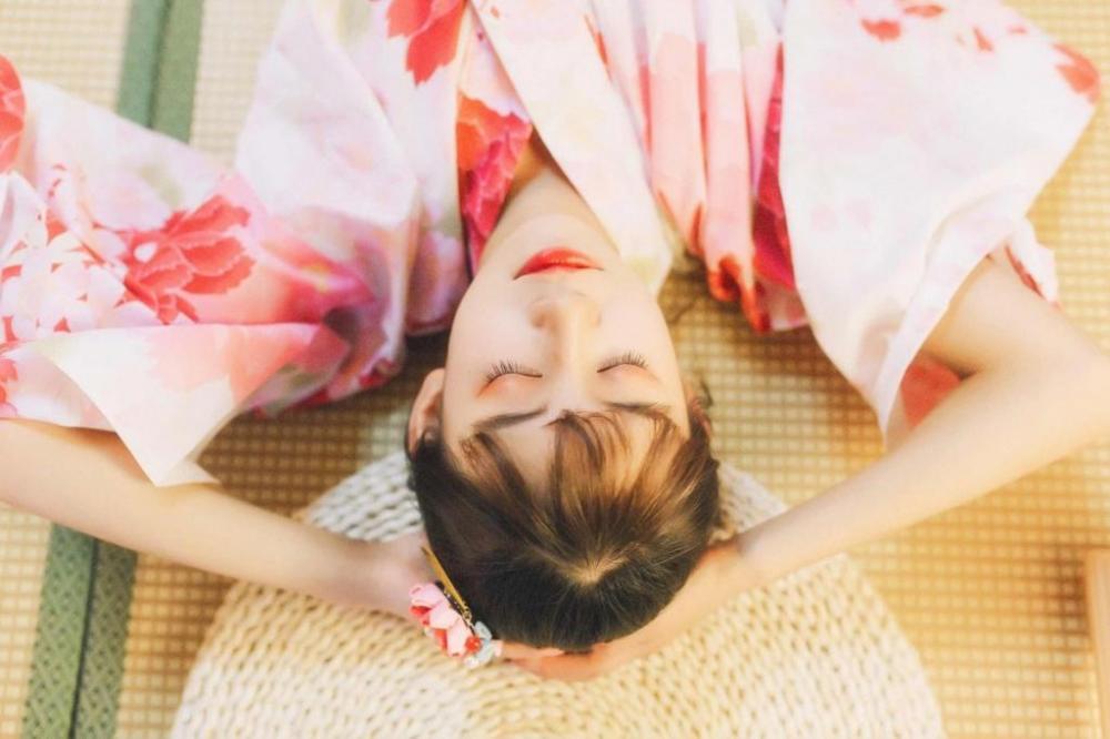 如何说服妻子和别人做 真人3p性姿势图解 两个男的玩一个女的