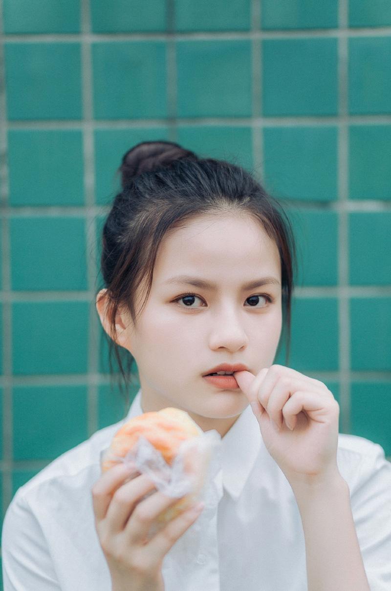 校花的贴身狂少 守着美女身体出轨的下场