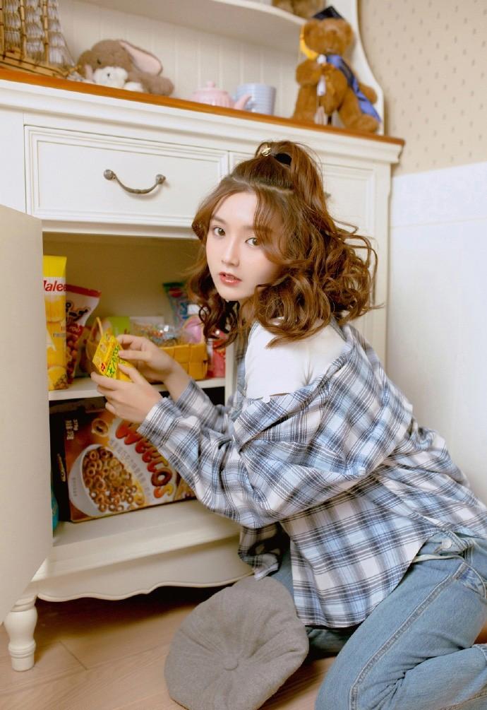 激情女人给做爱下点“猛料”