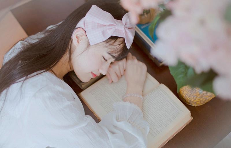 全彩无翼乌之邪恶老师挤奶 笨笨狗的生活观