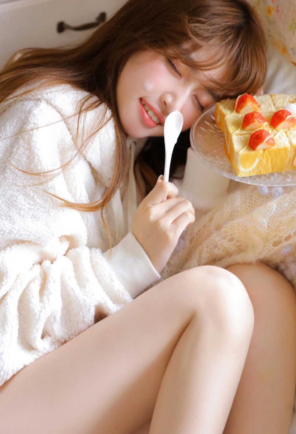 女大学生：偷吃禁果 我被骗上了贪官的床