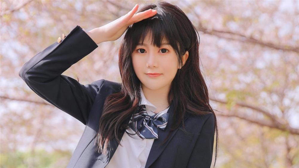 各种道具塞女主带出去文 插女网友小说