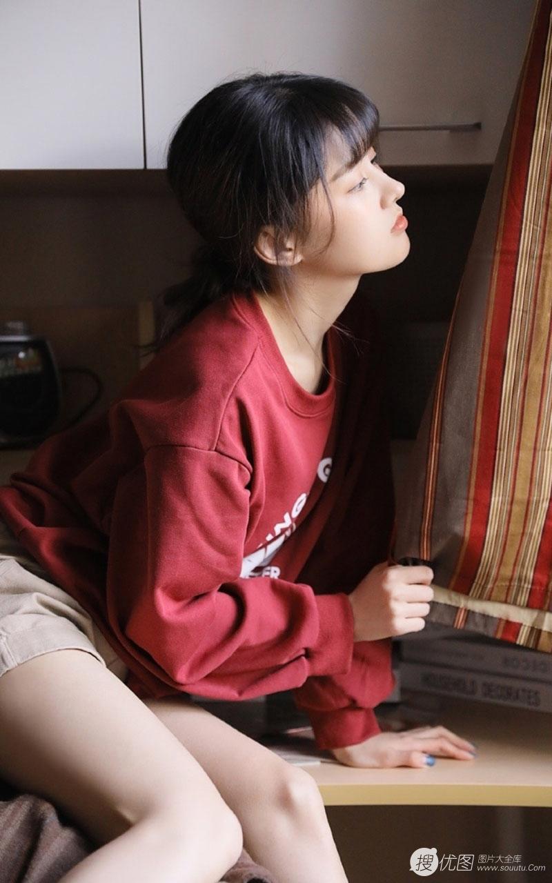 后妈后妹把我绑起来,让老男人霸王硬上弓毁掉我
