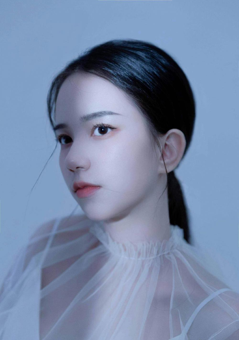 麻b麻批麻b 漂亮性感的表姐和我偷情的真实性爱故事